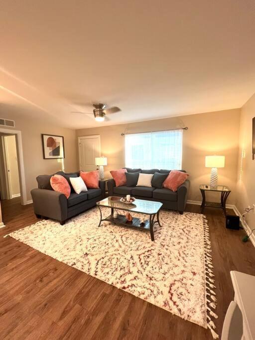 Lovely 2 Bedroom/2 Bath Houston, Heights/Galleria Luaran gambar
