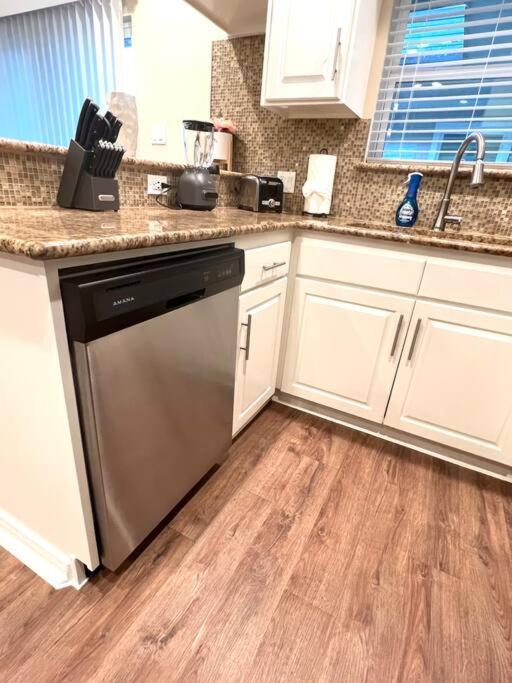 Lovely 2 Bedroom/2 Bath Houston, Heights/Galleria Luaran gambar