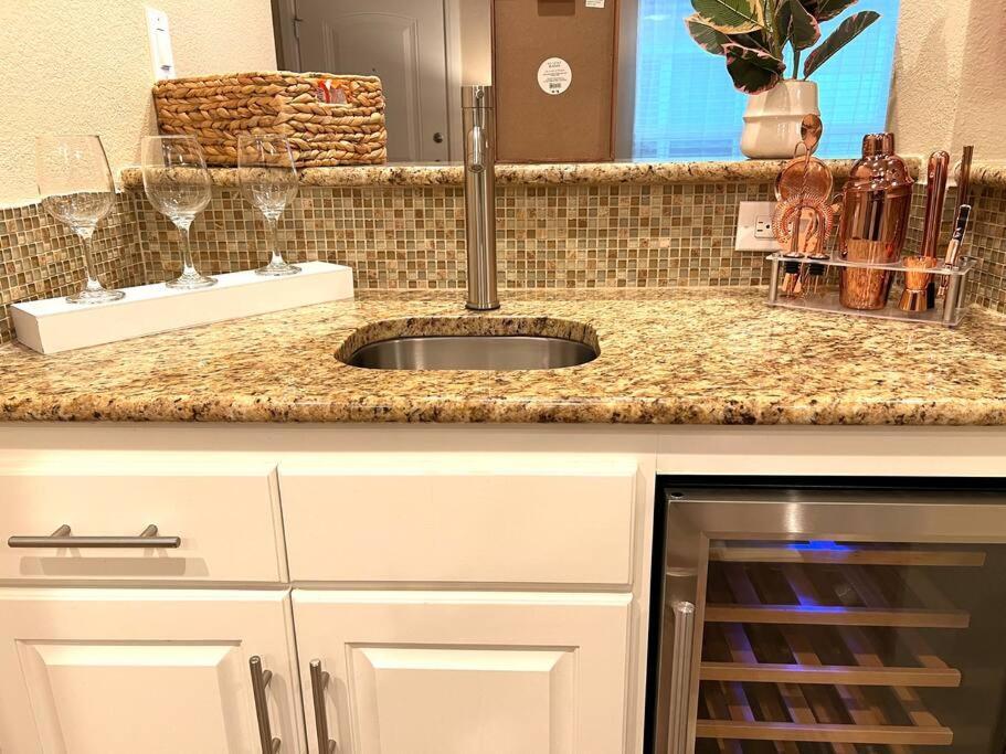 Lovely 2 Bedroom/2 Bath Houston, Heights/Galleria Luaran gambar